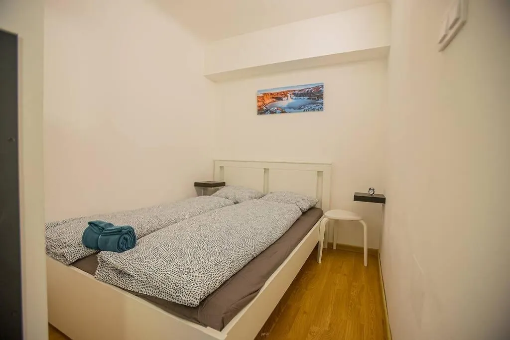 Cute Gallery Flat In Dob Str, Mars Budapest 0*,